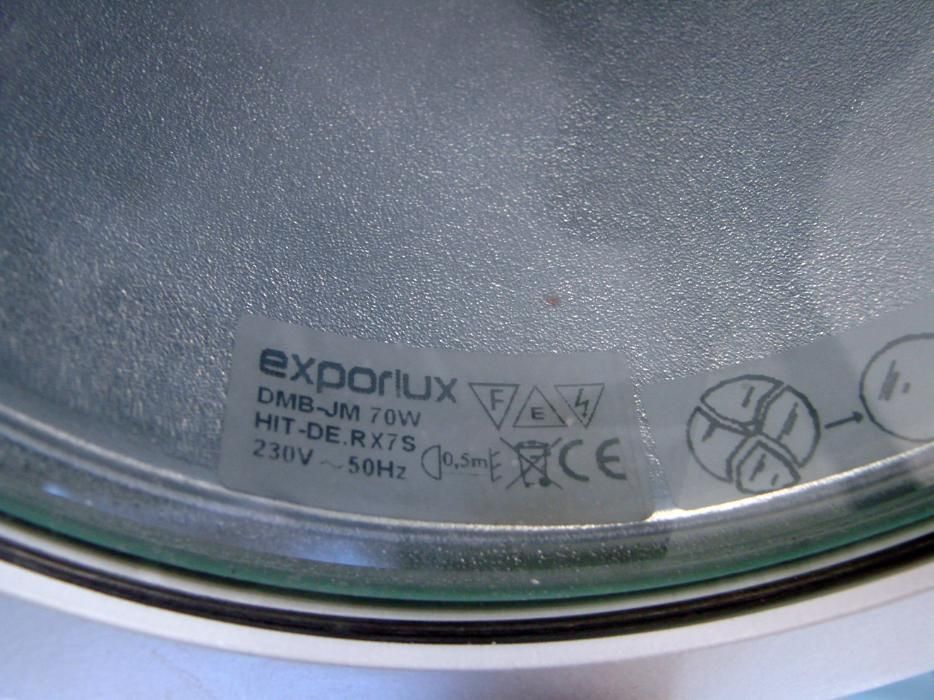 Projectores iluminarias apliques tecto (casa comércio confecção loja)