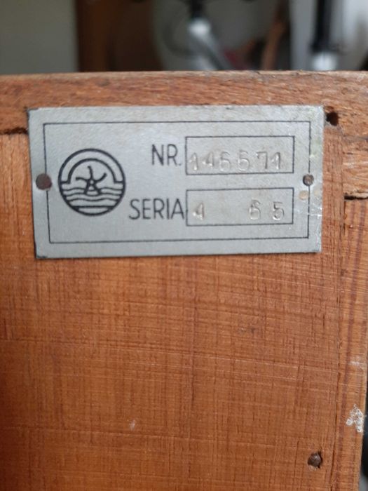 Zegar ścienno stojący Metron seria 4 z 65 r
