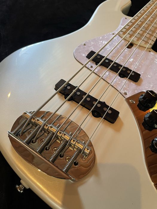 Baixo Lakland Sig Darryl Jones 5