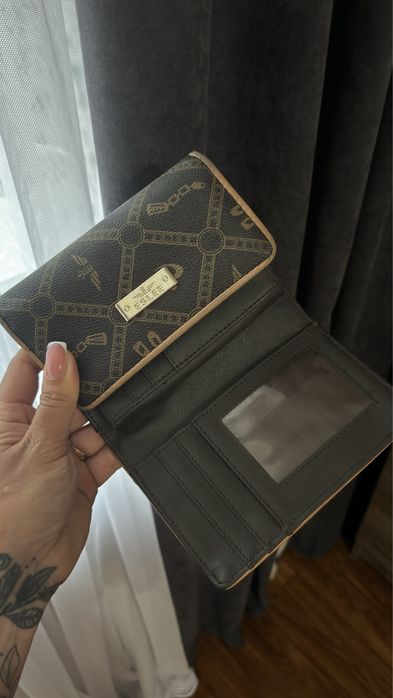 Продаю гаманець