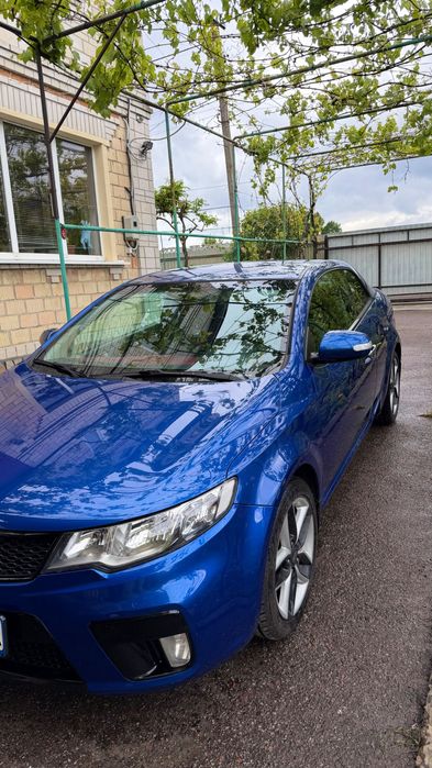 Kia Cerato купе, авто
