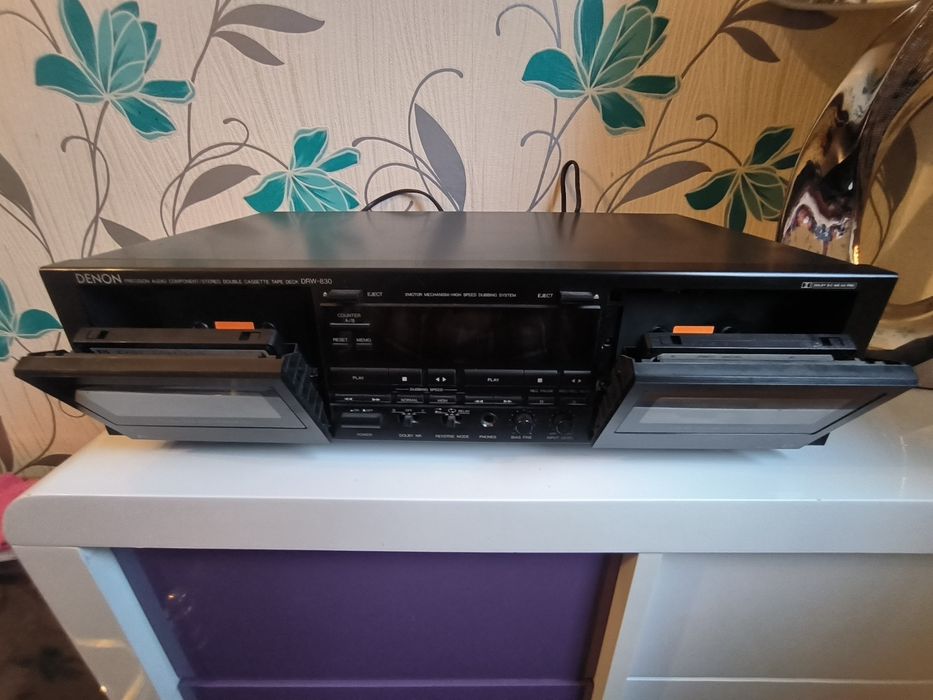 Magnetofon Denon DRW 830