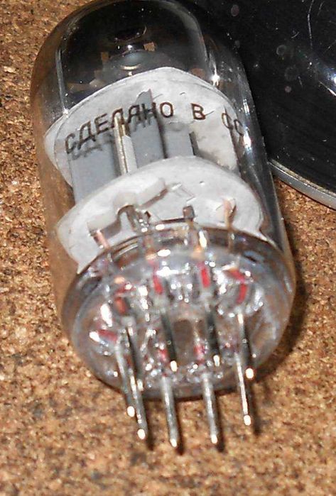 Радиолампы  6Н1П.