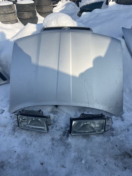 Продам капот  перід skoda octavia tour