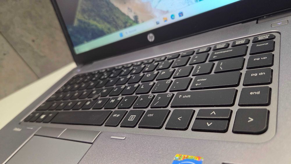 Ultra HP EliteBook 850 i5 5300U 8GB dysk 256SSD Laptop Windows 11 G2