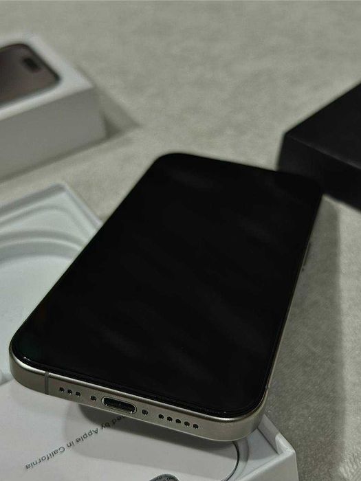 Apple iPhone 15 Pro 128 ГБ Natural Titanium