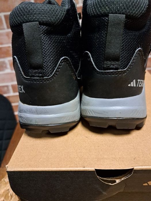 Adidas TERREX rozmiar 33,5