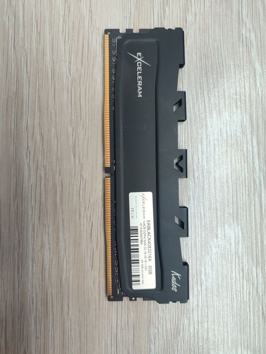 Exceleram DDR4-3200 8192MB PC4-25600 Black Kudos (EKBLACK4083216A)