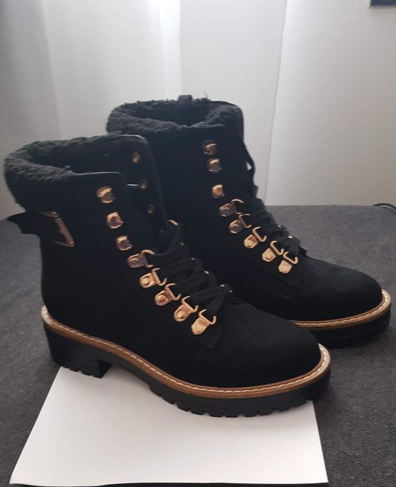 Botas de mulher Tamanho 36 em pele e camurça
