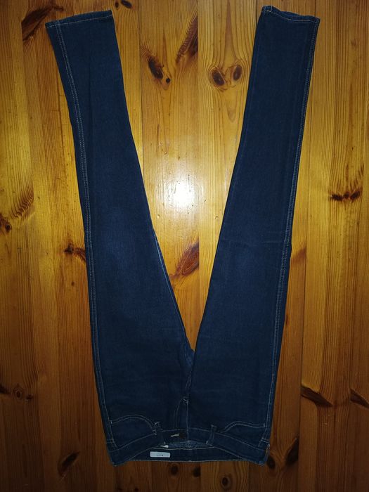 Spodnie jeans 36