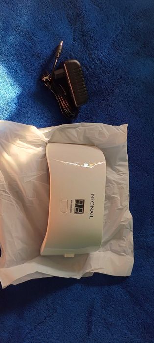 Nowa lampa UV do paznokci Neonail, biała nie używana