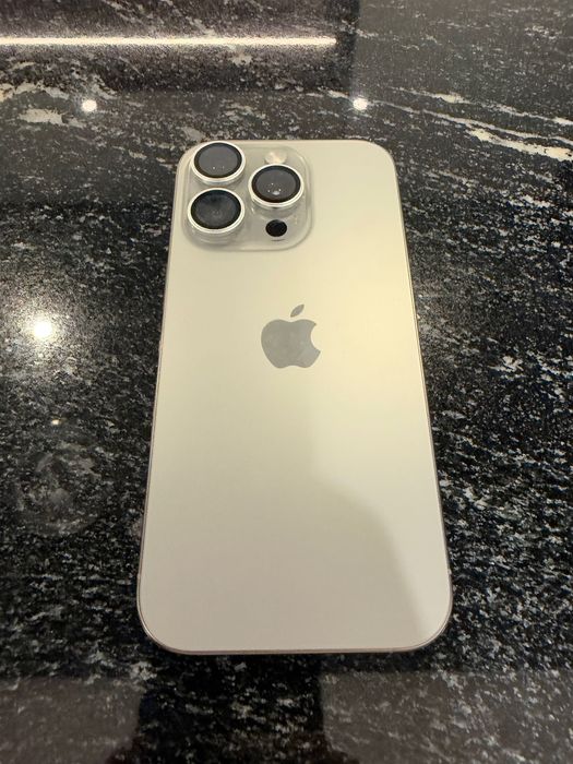 iPhone 16pro 256gb stan idealny