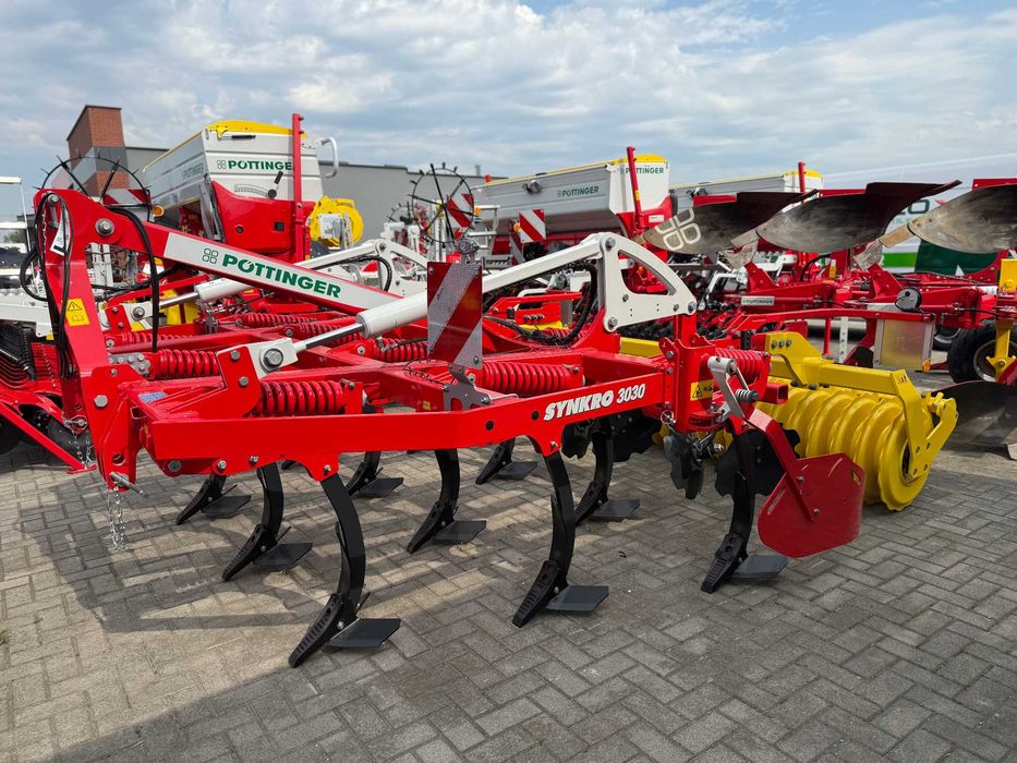Kultywator uprawowy Pottinger Synkro 3030 Nova