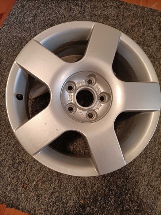 Felga Felgi Audi A4 B6 16 cali