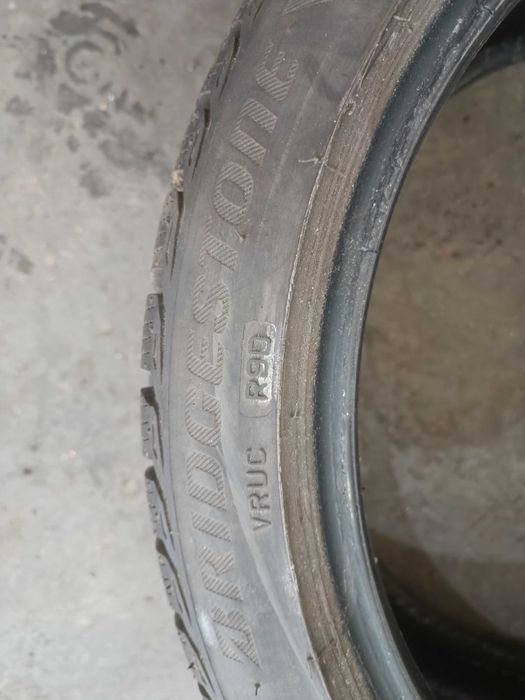 шини 215 40 17 BRIDGESTONE
