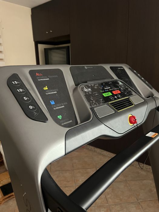 Passadeira Domyos Intense Run PRO35H – 22 km/h e inclinação automática