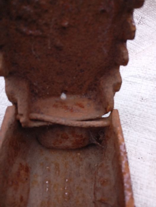 Утюг угольный под реставрацию.