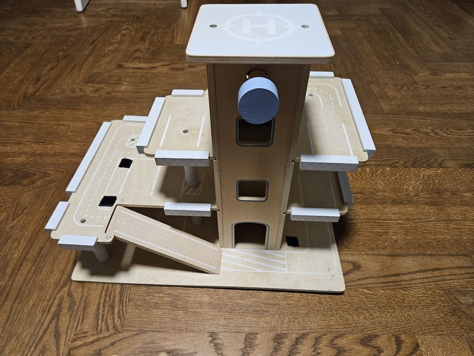 Parking drewniany mamabrum