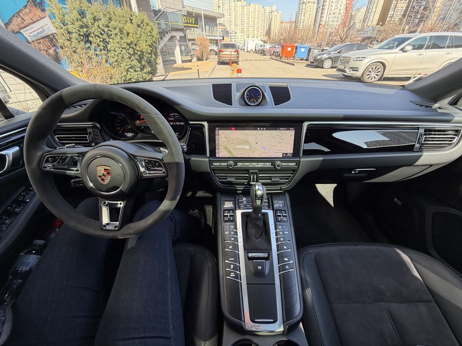 Porshe macan 2019