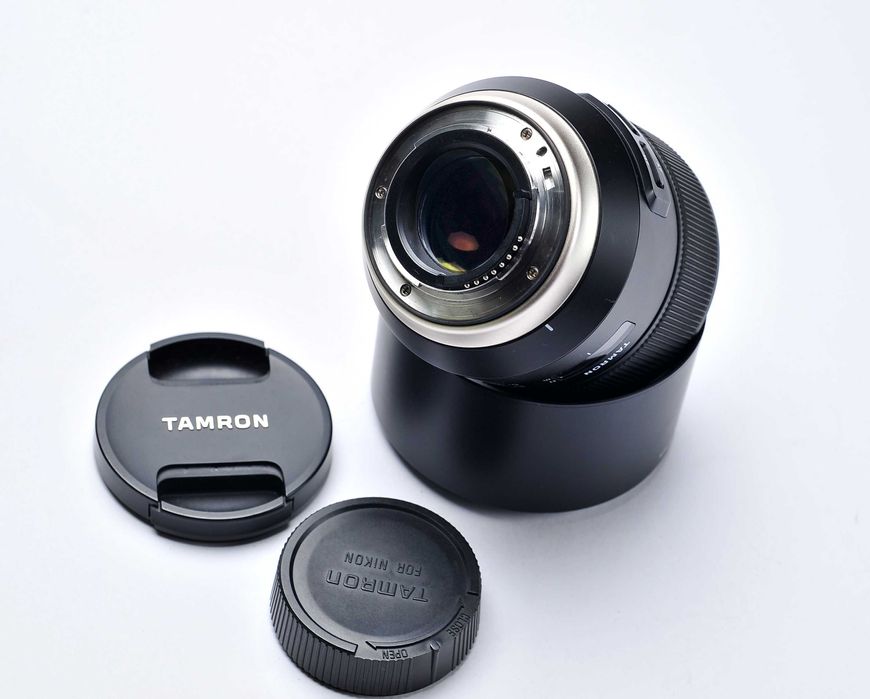 Tamron SP 85mm F/1.8 DI VC USD quase nova. P/ Nikon