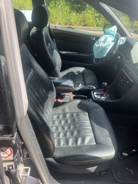 Audi A 6 2.5 TDI Ano 1999