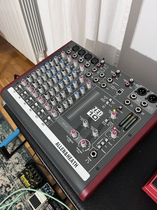 Allen & Heath Zed 10