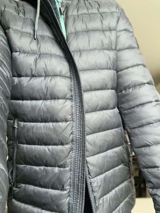 Куртка чоловіча фірмова в гарному стані