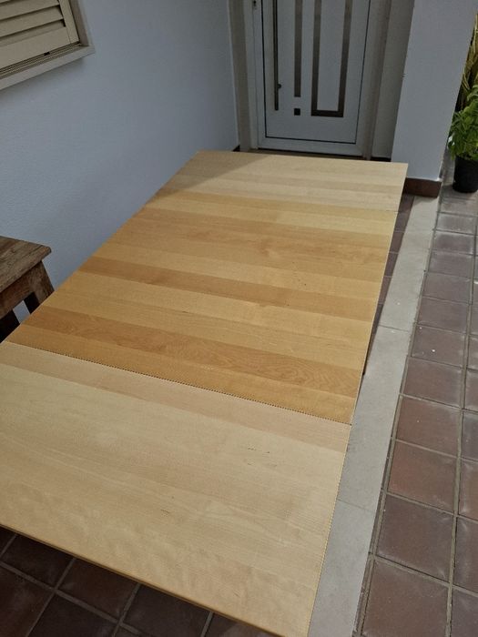 Mesa de cozinha cor pinho mel