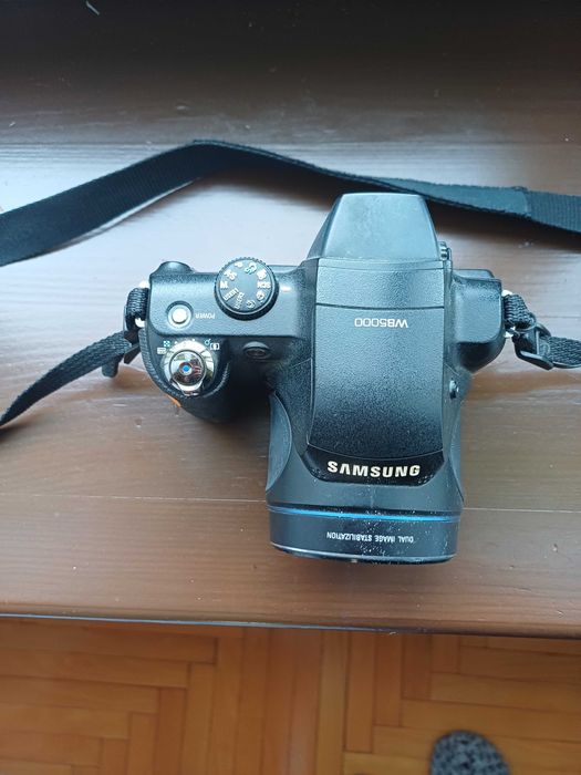Фотоапарат SAMSUNG WB5000