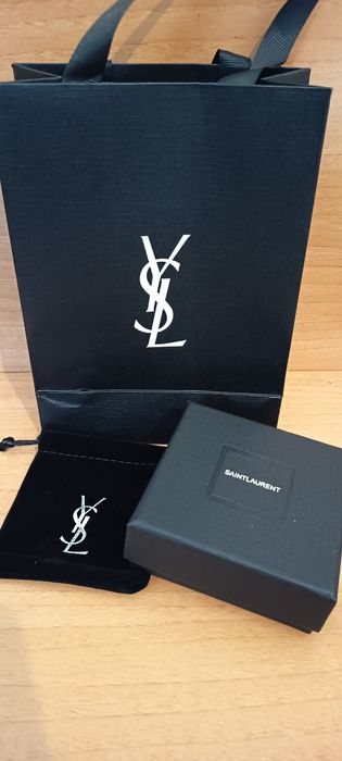 Yves Saint Laurent (YSL)