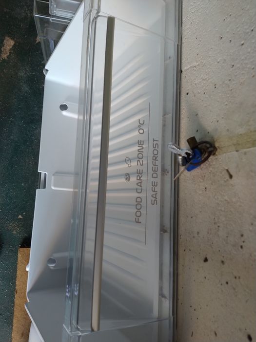 Prateleira e gavetas Hotpoint de 70cm