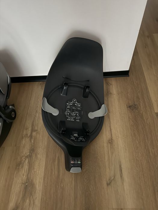 Fotelik cybex wraz z bazą obrotową 0-13kg