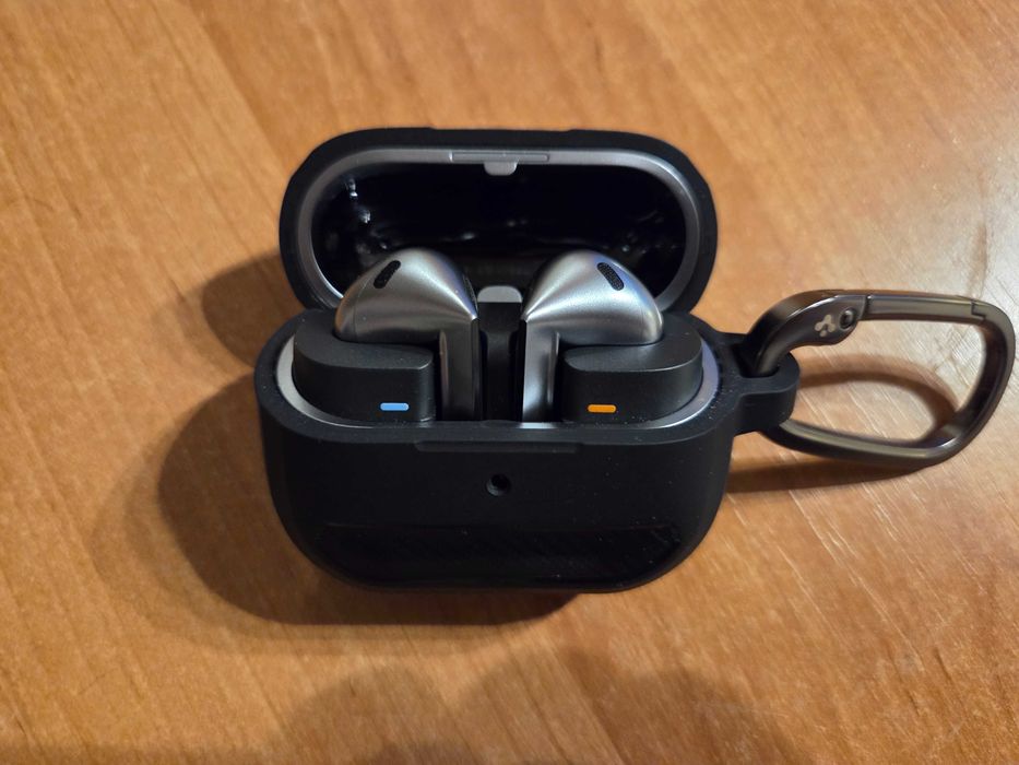Samsung Galaxy Buds3, stan idealny + etui, wys. 0 zł!