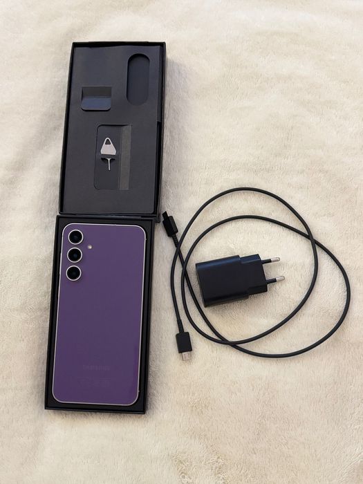 Продам Samsung Galaxy S23 FE 8/128 GB