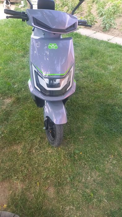 Скутер 2025р електро