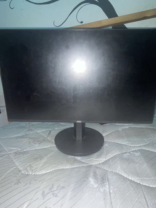 PlayStation 4 Slim 1TB e monitor aoc 100hz-Em ótimo estado
