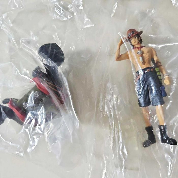 One Piece Super Modeling Soul Whitebeard Pirates Figuras - 4 peças