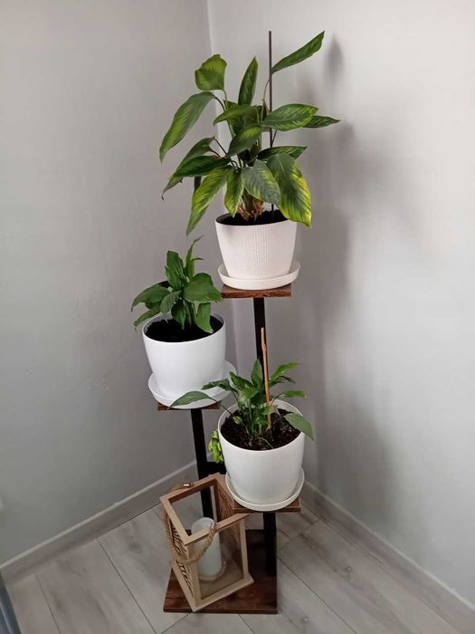 Kwietnik Stojący Metalowy Drewniany 4 Doniczki Z Kwiatami Rośliny 84cm