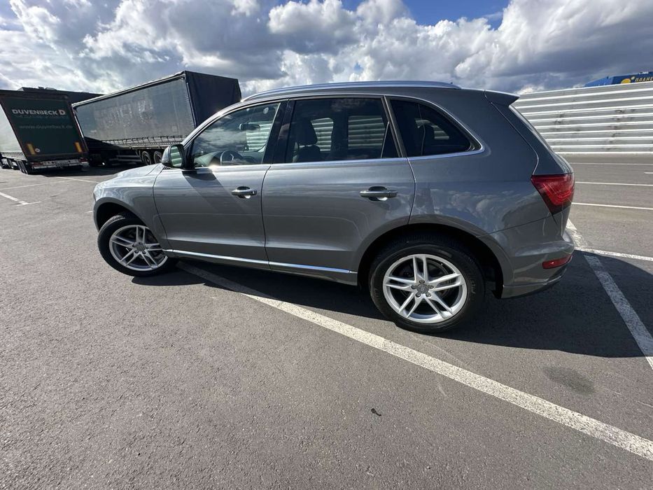 Audi Q5 2016 р 2.0 бензин