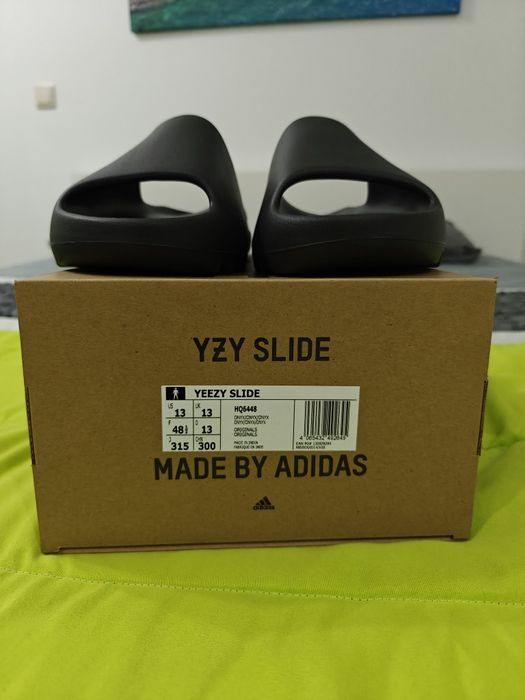 Yeezy slide onyx tamanho 41/44/46/47/48