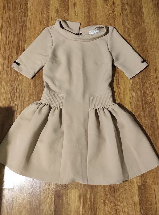 Sukienka beżowa r38