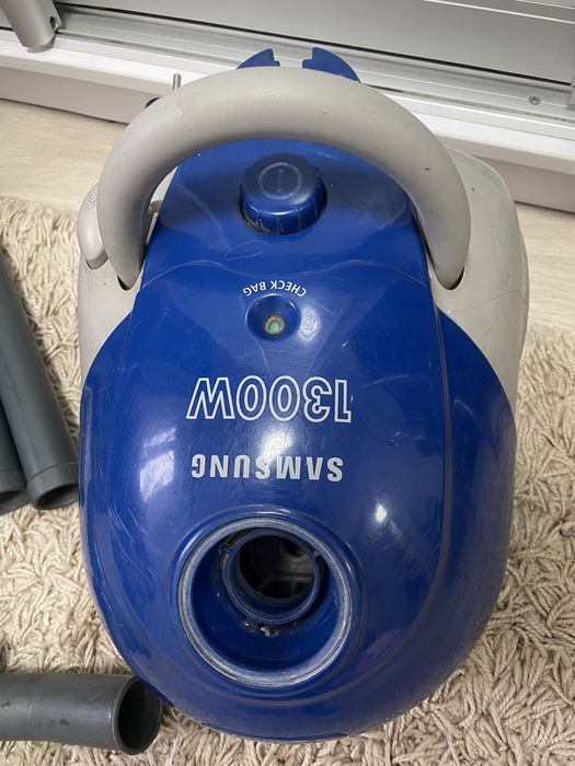 Продам пилосос бу робосий, комплект.