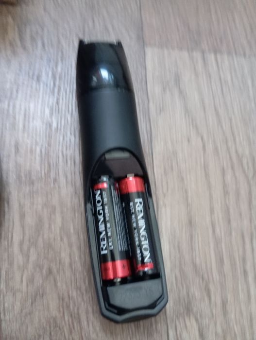 Тример бритва REMINGTON PG180