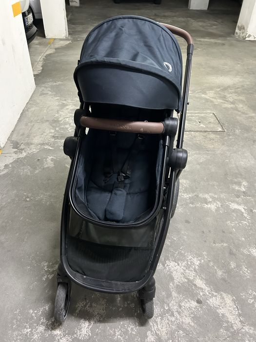 Conjunto maxi cosi zelia 3 carrinho e ovo
