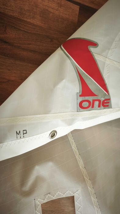Vela Optimist OneSails — Standard Medium Plus (MP) — como nova