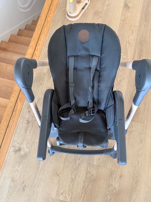 Cadeira refeição fácil arrumar bebé 70€