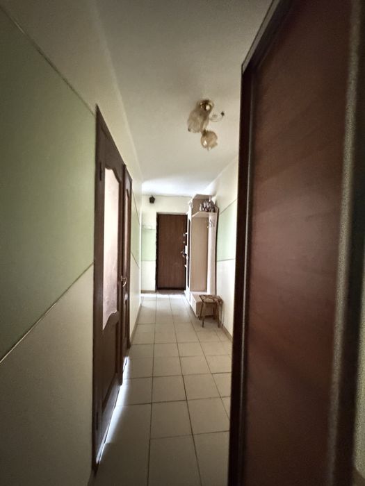 3 кімнатна квартира на Дружбі продаж