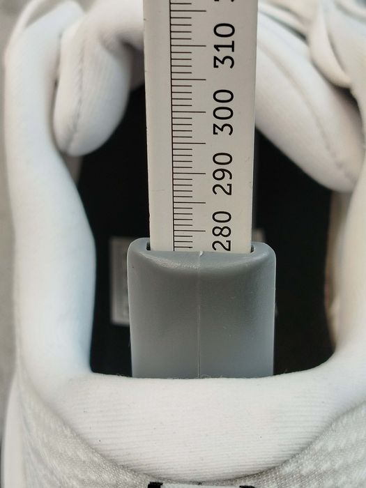 Buty Nike Vomero Plus Rr