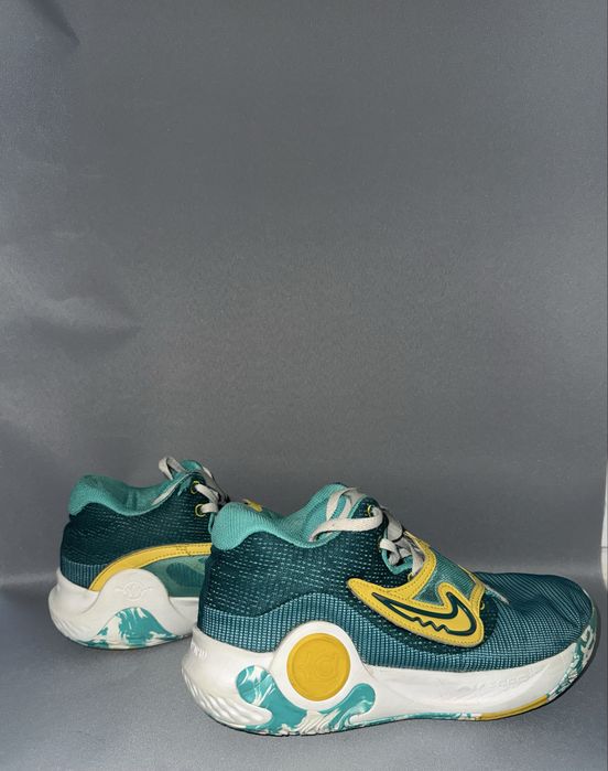 Баскетбольні кросівки Nike Men's KD Trey 5