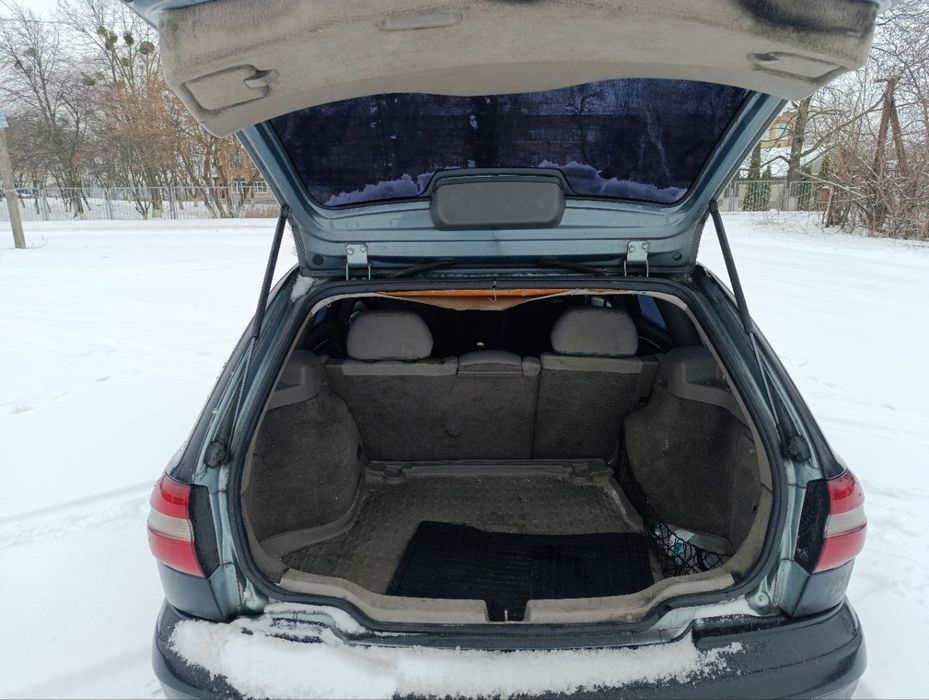 Продаж авто volvo v40